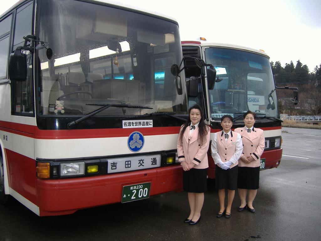 Kohan No Yado Yoshidaya Sado Exterior photo