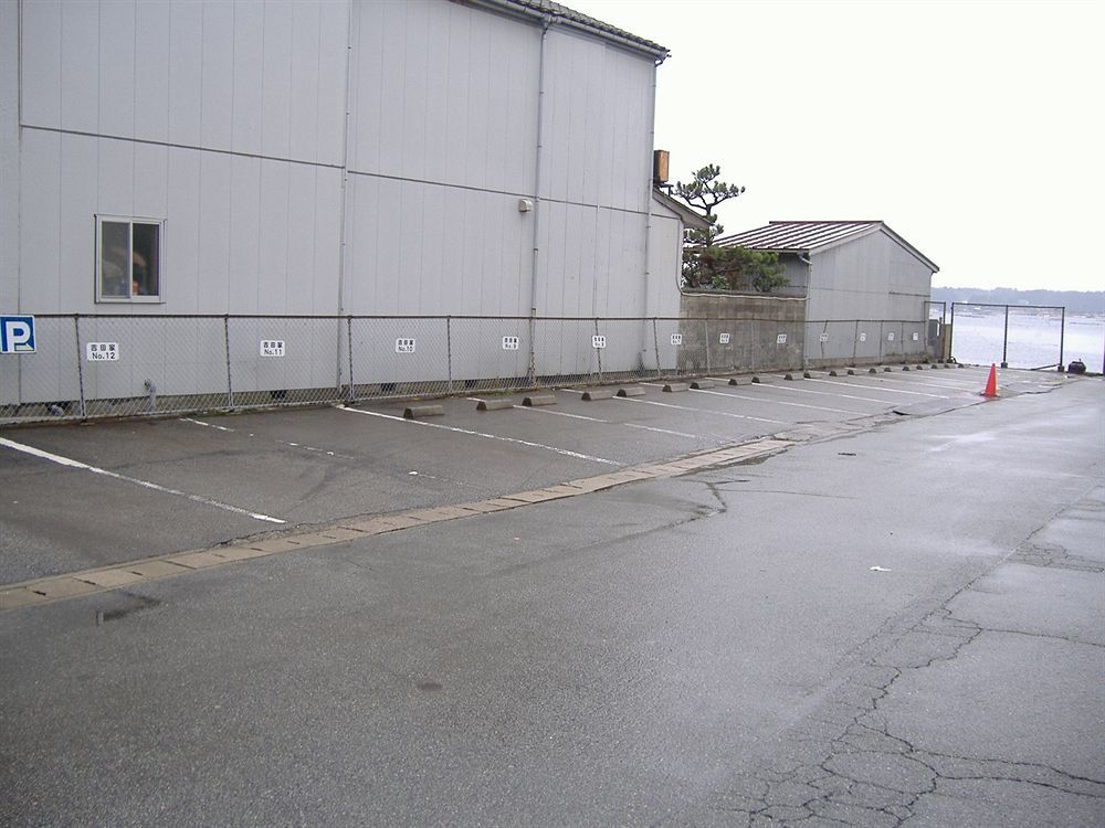 Kohan No Yado Yoshidaya Sado Exterior photo